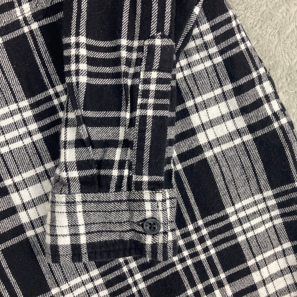 GAP Women's Black White Plaid Long Sleeve Button Up Flannel Shirt Size Large‎ - Picture 4 of 9